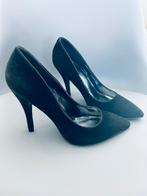 Blink Pumps Maat 39 Zwart Als nieuw, Kleding | Dames, Schoenen, Pumps, Zwart, Ophalen of Verzenden, Zo goed als nieuw