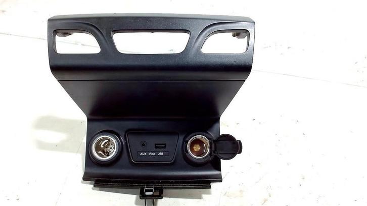AUX poort Hyundai iX 35, Auto-onderdelen, Elektronica en Kabels, Hyundai, Gebruikt, Herkomst onderdeel bekend, 12 maanden garantie