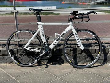 Canyon Speedmax AL 8.0 triathlonfiets beschikbaar voor biedingen