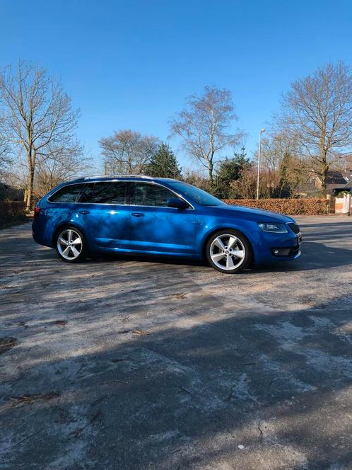 Skoda Octavia 1.4 TSI 200PK Combi 2013 race blue metallic, Auto's, Skoda, Particulier, Octavia, ABS, Airconditioning, Alarm, Bluetooth