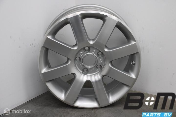 NIEUWSTAAT! Org. 1 losse 17 inch velg VW Golf 5! 1K0601025M, Auto-onderdelen, Banden en Velgen, Velg(en), Gebruikt