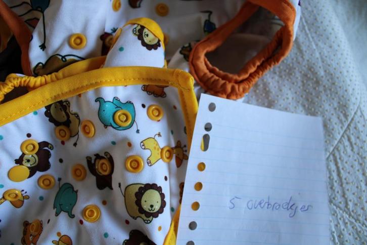 Wasbare luiers 5 x overbroekjes merkloos, Kinderen en Baby's, Overige Kinderen en Baby's, Gebruikt, Ophalen of Verzenden