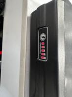 Twee stuuk ginat accus 500 en 300W, Ophalen of Verzenden, Zo goed als nieuw