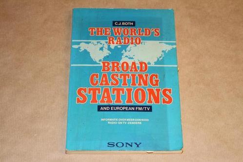 The World's Radio Broadcasting Stations - Sony uitgave, Boeken, Techniek, Gelezen, Elektrotechniek, Ophalen of Verzenden