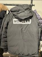 Moncler winterjas, Moncler, Ophalen of Verzenden, Zo goed als nieuw, Jongen