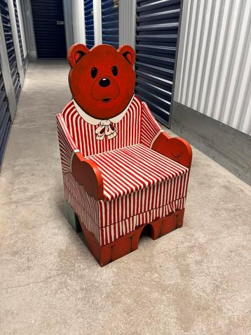 Kinder stoel beer van hout - handgemaakt en geschilderd beschikbaar voor biedingen