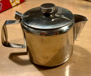 RVS Thee/Koffiepotje - 0,75 L beschikbaar voor biedingen