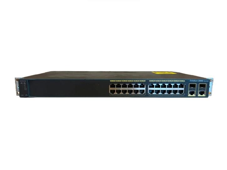 Cisco Catalyst 2960 – managed Gigabit Ethernet netwerkswitch, Computers en Software, Netwerk switches, Gebruikt, Ophalen of Verzenden
