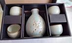 Sake Set Origineel Japans Set Edo Hana Groen NIEUW, Ophalen, Nieuw, Porselein, Kop en/of schotel