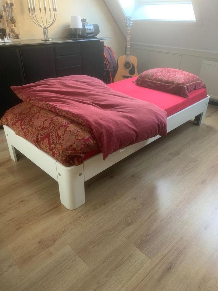 2 Auping 1 persoonsbedden, Huis en Inrichting, Slaapkamer | Bedden, Gebruikt, Eenpersoons, 90 cm, 200 cm, Hout, Wit, Verstelbaar