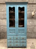Karaktervolle Engelse hoge vitrinekast hoogte 264 cm ca 1920, Ophalen of Verzenden