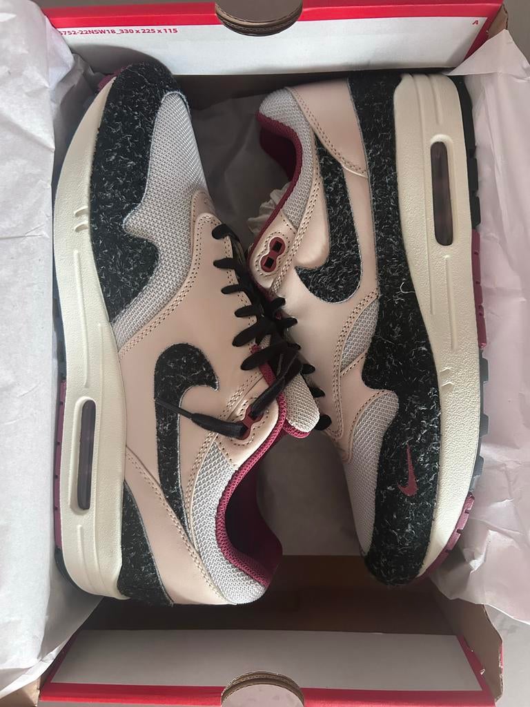 Nike Air Max 1 Keep Rippin Stop Slippin 2.0 - 44,5 Nieuw, Kleding | Heren, Schoenen, Overige kleuren, Nike, Nieuw, Ophalen of Verzenden