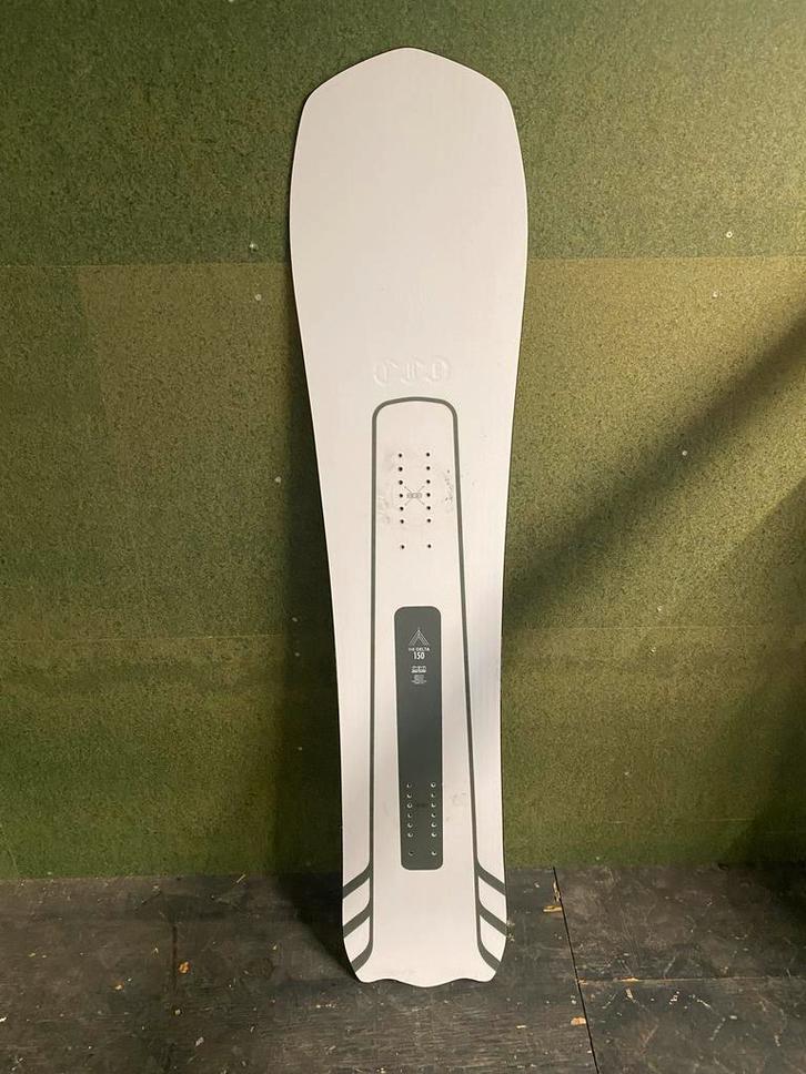 The Boards The Delta snowboard 150 cm, Sport en Fitness, Snowboarden, Zo goed als nieuw, Board, Ophalen of Verzenden