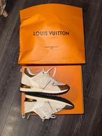 Louis Vuitton Run Away Sneakers - Maat 38, Kleding | Dames, Schoenen, Ophalen of Verzenden, Zo goed als nieuw, Beige, Sneakers of Gympen