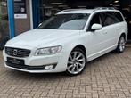 Volvo V70 2.0 D4 Summum 2015 AUT NAVI LEDER Trekh NAP!, Auto's, Wit, Diesel, Geïmporteerd, 750 kg