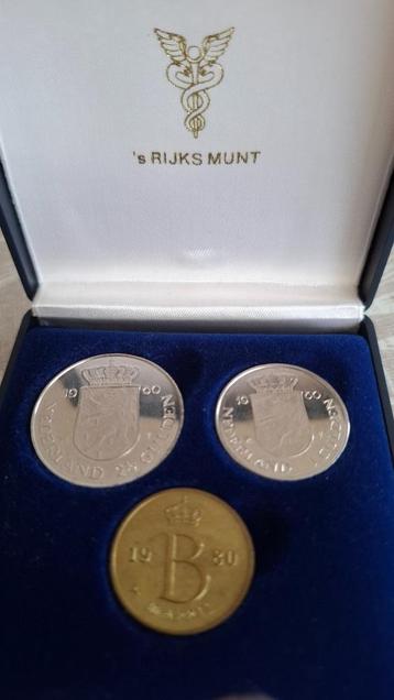 muntset beschikbaar voor biedingen