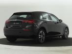 Mercedes-Benz A-Klasse 250 e Star Edition | Dodehoekassisten, Auto's, 12 maanden, 15 kWh, Leder en Stof, Zwart