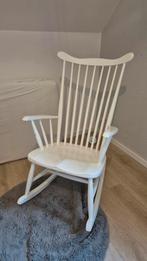 Witte Schommelstoel - Klassiek Design, Huis en Inrichting, Stoelen, Gebruikt, Ophalen of Verzenden, Eén, Hout