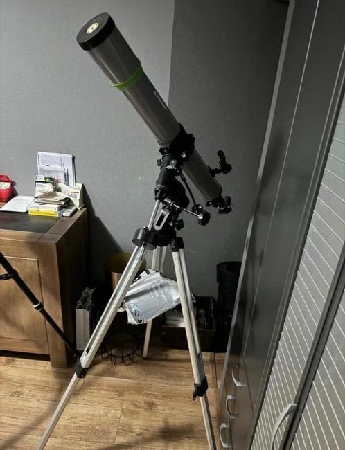 Bresser Space Explorer 90/900 EQ, Audio, Tv en Foto, Optische apparatuur | Telescopen, Zo goed als nieuw, Lenzentelescoop (refractor)