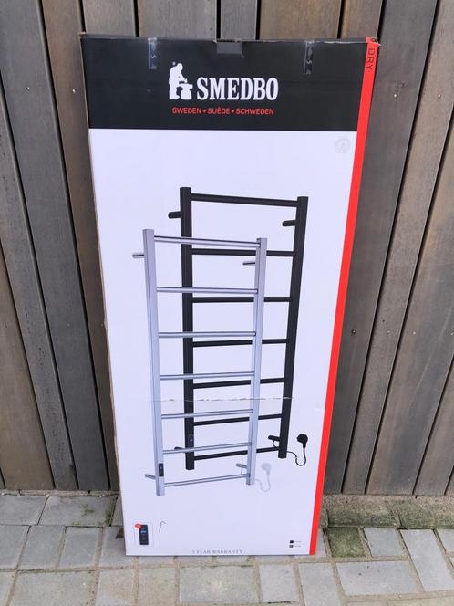 Smedbo Dry Handdoekradiator Hoog Zwart, Doe-het-zelf en Verbouw, Verwarming en Radiatoren, Nieuw, Radiator, Minder dan 200 watt