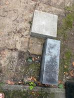 GRATIS: Betonpoer antraciet  en 2 funderingstegels, Doe-het-zelf en Verbouw, Overige Doe-het-zelf en Verbouw, Ophalen, Nieuw