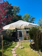 Grote parasol- 4 meter breed met hoes, Tuin en Terras, Parasols, Ophalen, Zo goed als nieuw