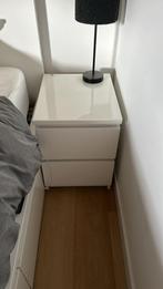 2 MALM IKEA Bed side tables, Huis en Inrichting, Tafels | Sidetables, Rechthoekig, 50 tot 75 cm, Ophalen
