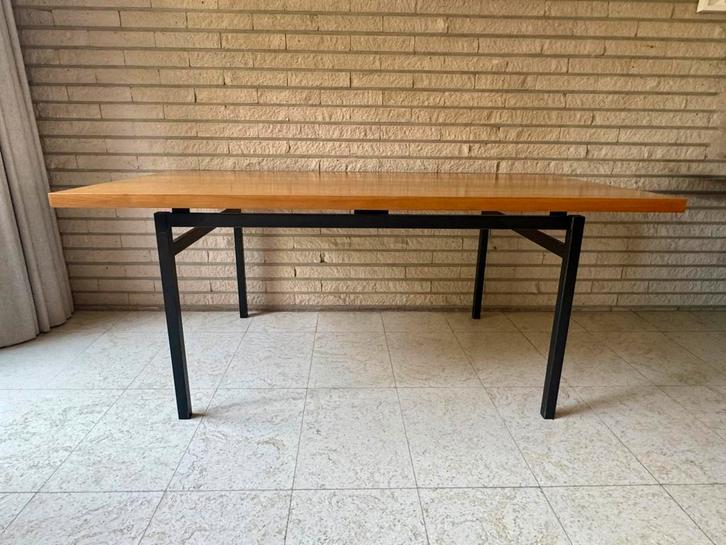 Vintage tafel Van Den Berghe Pauvers, Huis en Inrichting, Tafels | Eettafels, Gebruikt, 50 tot 100 cm, 150 tot 200 cm, Vijf personen of meer