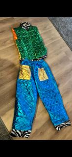 Vrolijke kostuums voor loopgroep, Ophalen, Gedragen, Carnaval