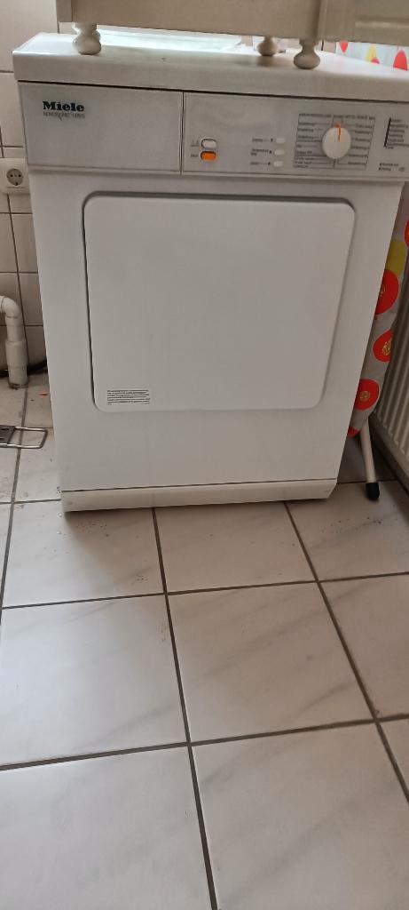 Miele droger op gas wasdroger T478G, Witgoed en Apparatuur, Wasdrogers, Zo goed als nieuw, Luchtafvoer, Voorlader, 6 tot 8 kg