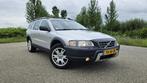 Volvo XC70 2.5 T AWD Geartronic 2006 Grijs, Auto's, Automaat, 1800 kg, Zwart, XC70