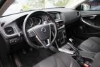 Volvo V40 2.0 T2 Momentum - FULL LED - NAVI - CLIMA - HALF L, Voorwielaandrijving, Gebruikt, 4 cilinders, 122 pk