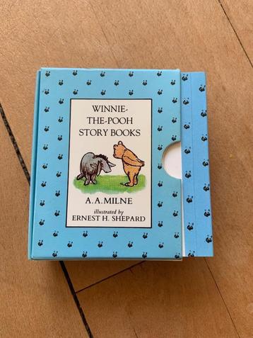 Winnie-The-Pooh Story Books 4 stuks mini beschikbaar voor biedingen