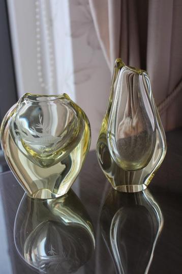 Vintage citrine geel glas vazen Miloslav Klinger c 1960 beschikbaar voor biedingen