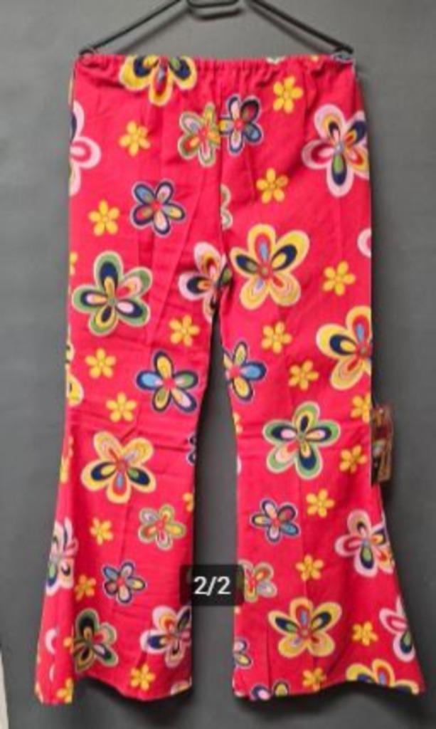 flower power dames broek jaren 60 rood & geel maat S € 3,00, Kleding | Dames, Carnavalskleding en Feestkleding, Zo goed als nieuw