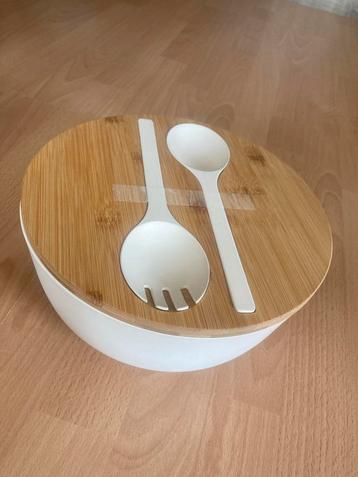 Salade set met bamboe deksel Ø 24cm beschikbaar voor biedingen