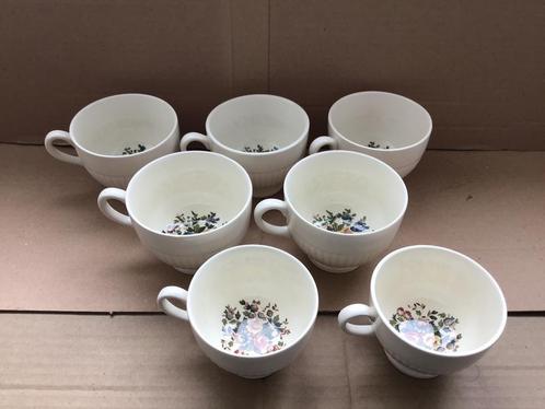 Wedgwood - diverse maten kop en schotel, Antiek en Kunst, Antiek | Servies los, Ophalen