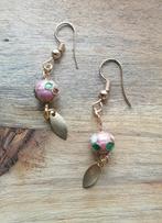 Nieuwe zelfgemaakte oorbellen met roze Chinese kraal, Sieraden, Tassen en Uiterlijk, Oorbellen, Overige materialen, Hangers, Nieuw