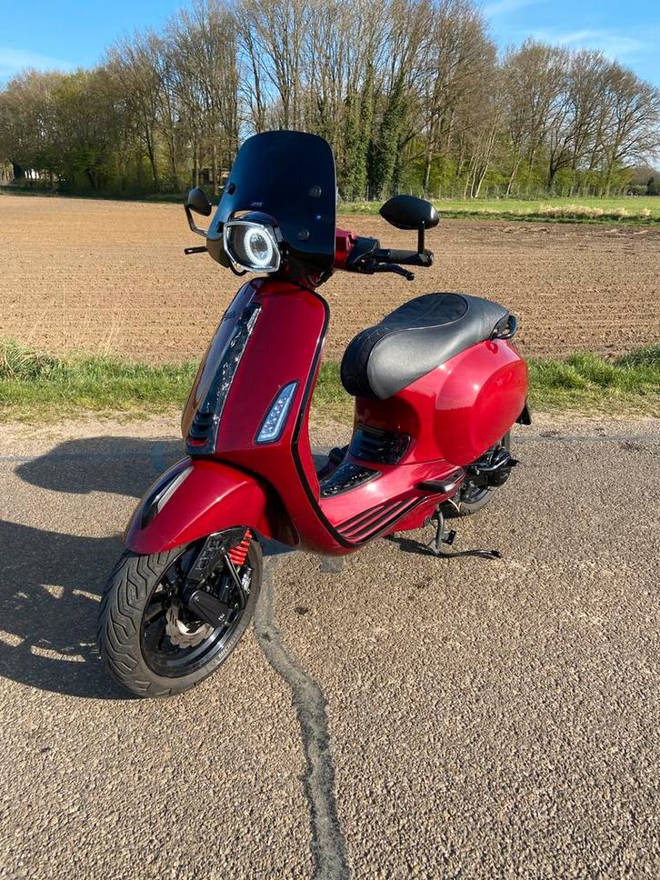 Vespa sprint 80cc 4v DD 13” S.I.P 2017 carburateur, Fietsen en Brommers, Scooters | Vespa, Zo goed als nieuw, Vespa S, Maximaal 45 km/u