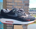 Nike Air Max 1 Bred Mini Swoosh 46 / 12, Zwart, NIKE, Ophalen of Verzenden, Sneakers of Gympen