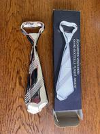 Flesopener "Stropdas" 'Verzilverd' Nieuw in Doos, Ophalen of Verzenden, Nieuw, Rvs of Chroom