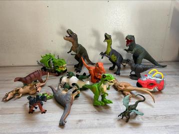 Mooie set met dino’s beschikbaar voor biedingen