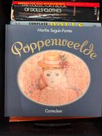 Leuke boek om poppen kleertjes zelf maken, Ophalen of Verzenden, Zo goed als nieuw