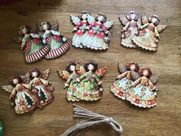 Set van 12 houten kersthangers, nieuw in verpakking. beschikbaar voor biedingen