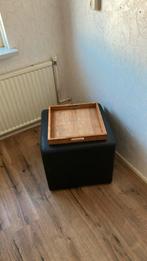 Zwarte poef/bijzettafel met dienblad, Ophalen, Zo goed als nieuw, Stof, 50 tot 75 cm