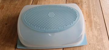 Te koop een Tupperware cheesmart. Kaasdoos beschikbaar voor biedingen