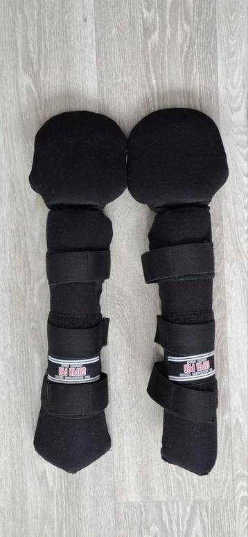 Beenbeschermers volwassenen vechtsport ophalen of verzenden  beschikbaar voor biedingen