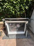 Velux dakraam 134 x 98cm inclusief buitenwerk, Doe-het-zelf en Verbouw, Glas en Ramen, Ophalen, Gebruikt, 80 tot 120 cm, Dubbelglas