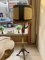Oude staande Lamp (Zeer zwaar en massief), Huis en Inrichting, Lampen | Vloerlampen, Ophalen, Gebruikt, 100 tot 150 cm, Overige materialen