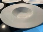 6 puntgave Q fine china pasta-/soepborden. Alleen ophalen., Ophalen, Zo goed als nieuw, Bord(en), Overige stijlen